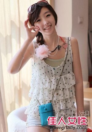 八月惹眼球look 減齡妙招學起來