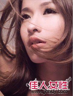 蕭亞軒:假睫毛教主小眼變大眼