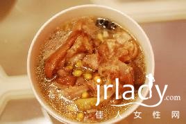 黃豆豬腳湯