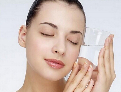 肌膚缺水怎麼補水最快?