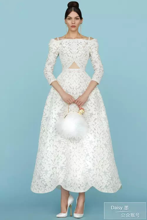 <div>
<p class=