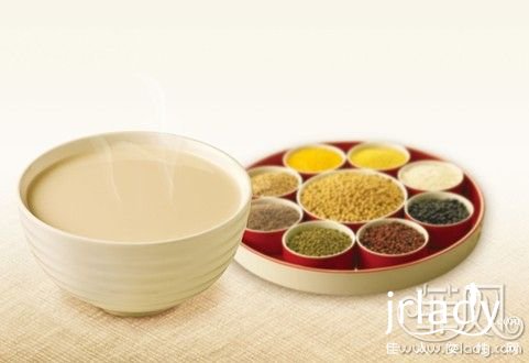 保溫杯盛豆漿 超4小時危害健康 保溫杯盛豆漿 超4小時危害健康