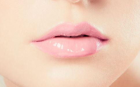 春季怎麼保養嘴唇 護唇的方法有哪些 春季怎麼護唇