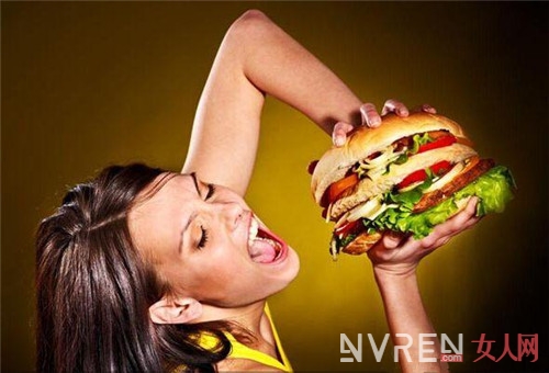 過多的肥甘食物會讓女性早衰嗎_哪些壞習慣讓女人加速衰老? 這5個讓你衰老的飲食壞習慣你中瞭幾個？