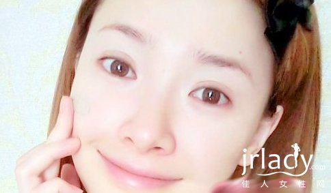彩妝達人教你怎麼畫芭比娃娃妝 粉嫩又可愛