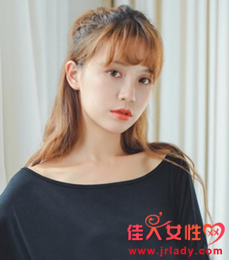 甜美的半紮發發型 甜美的半紮發發型