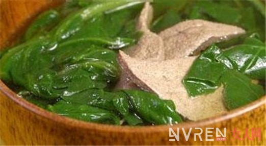 菠菜豬肝湯做法_女人氣色差吃什麼?4道豬肝膳食幫你補氣血