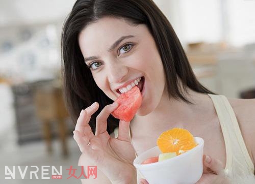 飯後多久吃水果_飯後立即吃水果等於慢性自殺 把握時間方能健康養生 飯後多久吃水果_飯後立即吃水果等於慢性自殺 把握時間方能健康養生