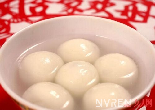 哪些人不能吃湯圓_正月十五如何健康吃元宵 哪9類人群不能                                    <div> 
         <p class=