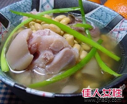 飲食豐胸