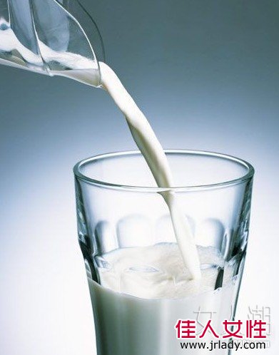 小心這樣喝牛奶不但不美容還傷身
