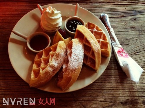 早餐不吃松餅_男士健康早餐 要學會放棄這五種害人不淺的食物