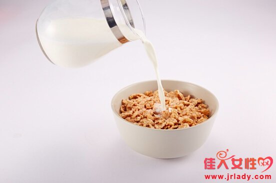 傢樂氏香脆麥米片Special K 2周窈窕計劃,低熱量飽腹感大作戰