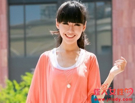 <div>
<p class=