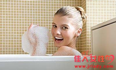 女性排尿困難與用肥皂洗外陰有關