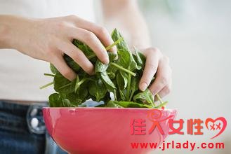 怎麼洗掉蔬菜上殘留的農藥?