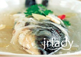 養胃美食: 奶湯鯽魚蘿卜絲