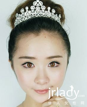  如何化淡妝 打造清純甜美公主妝容 